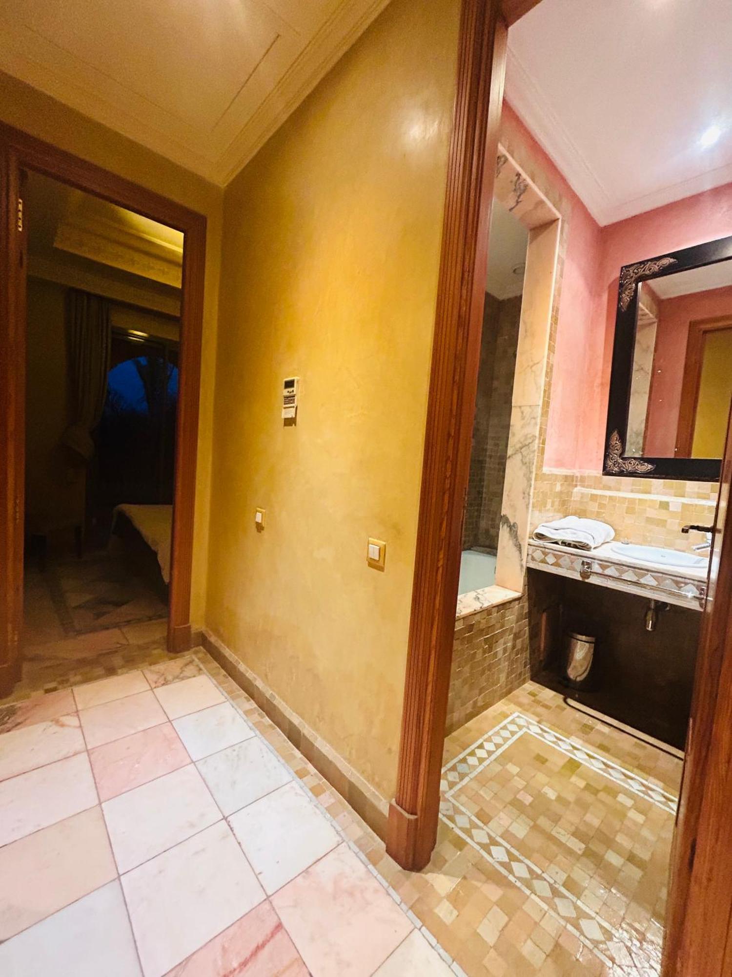 Appartement Spacieux Avec Piscine A La Palmeraie Marrakesh Extérieur photo