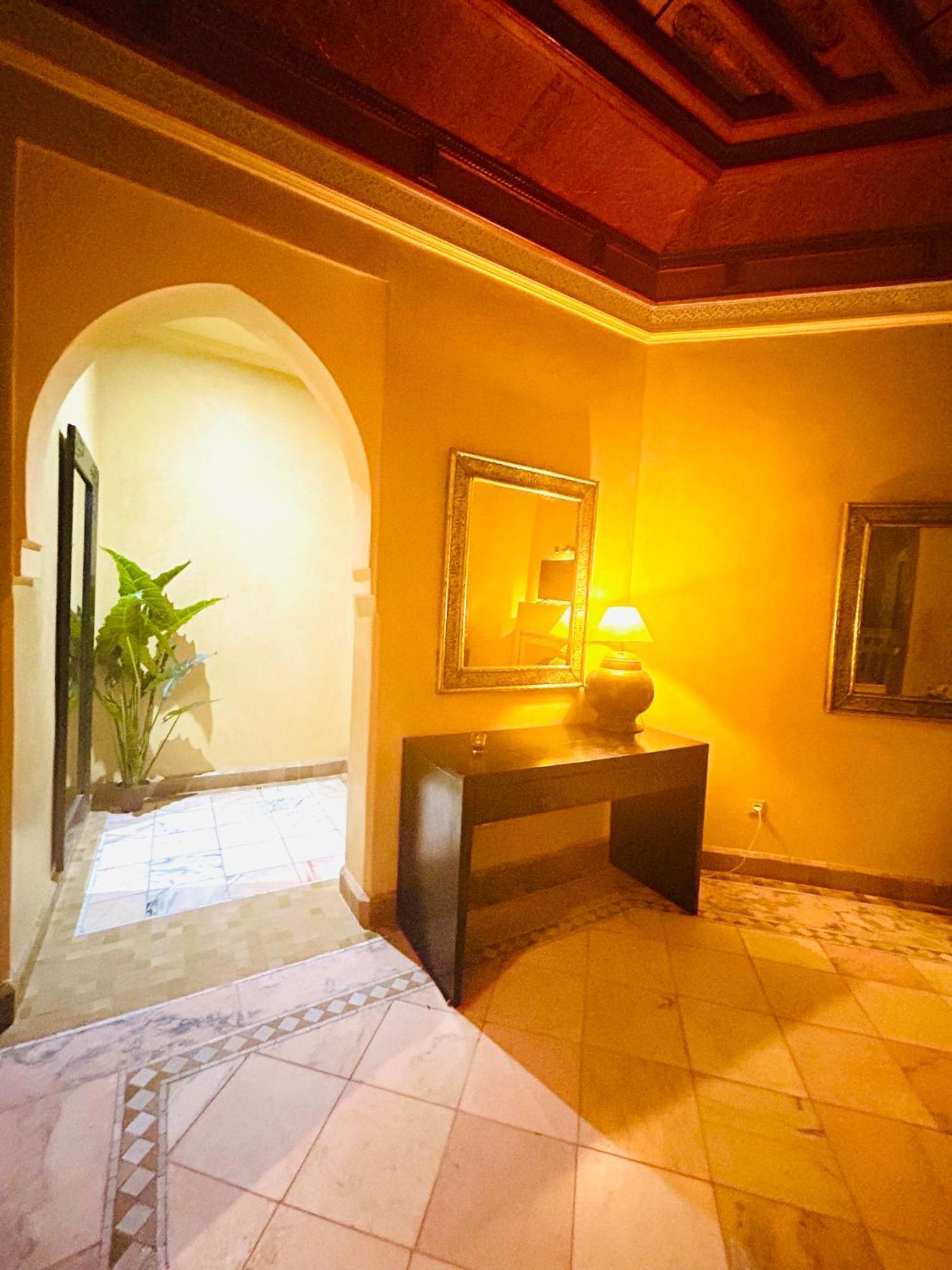 Appartement Spacieux Avec Piscine A La Palmeraie Marrakesh Extérieur photo
